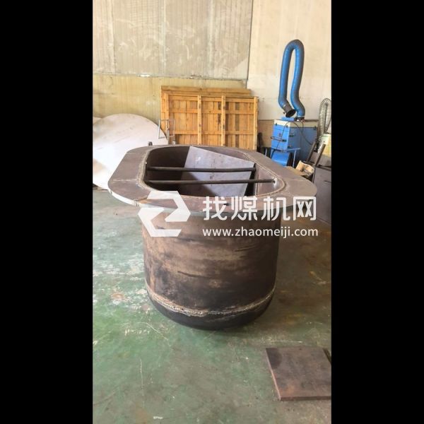 Q235B+316L熔炼镁铝熔剂经济熔炼炉手打焊接爆炸板金属不锈钢复合坩埚